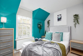 The Moss x Monroe Suite - In Central Bath